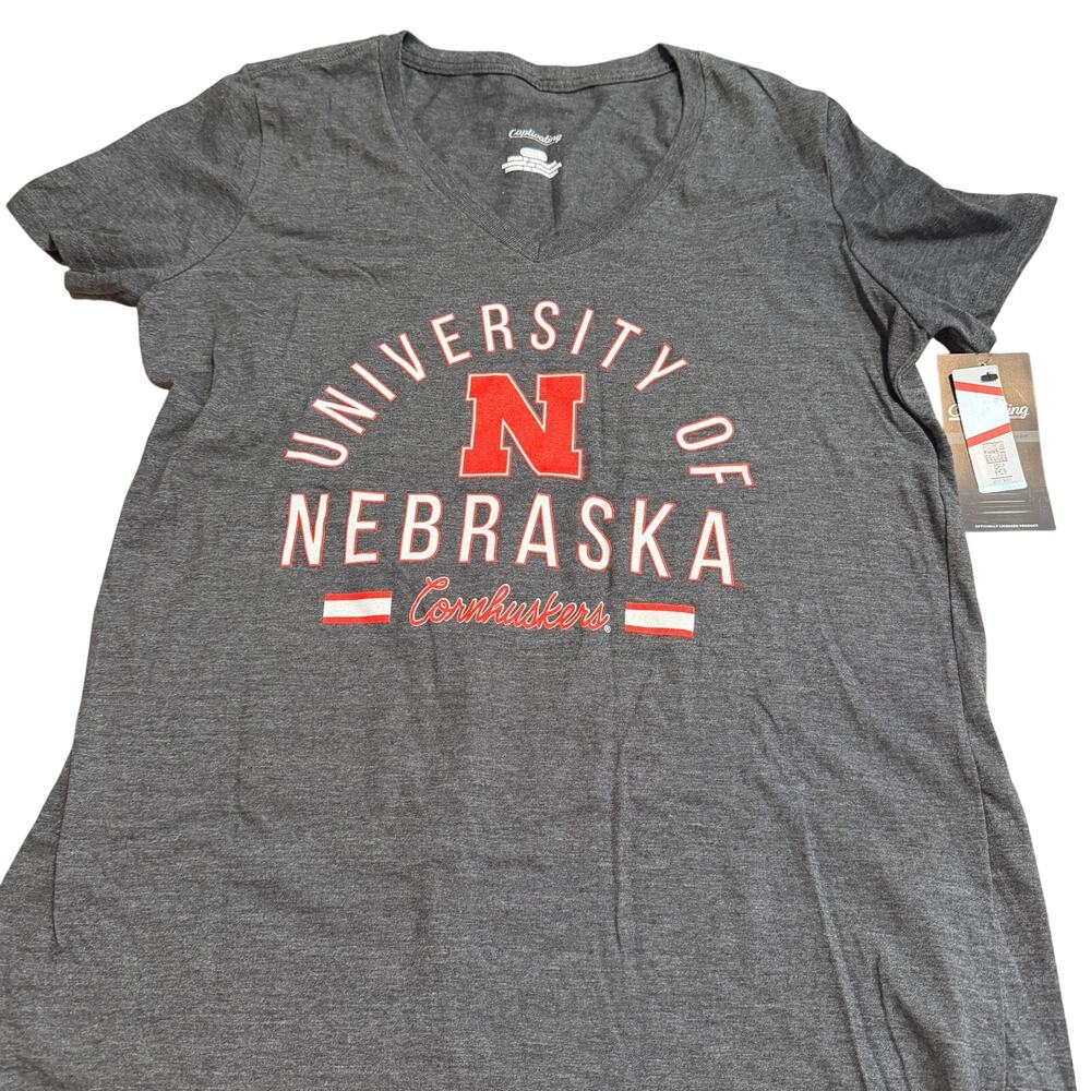 NCAA Nebraska Cornhuskers Women's Short Sleeve Gray T-Shirt - Size Medium - NWT
